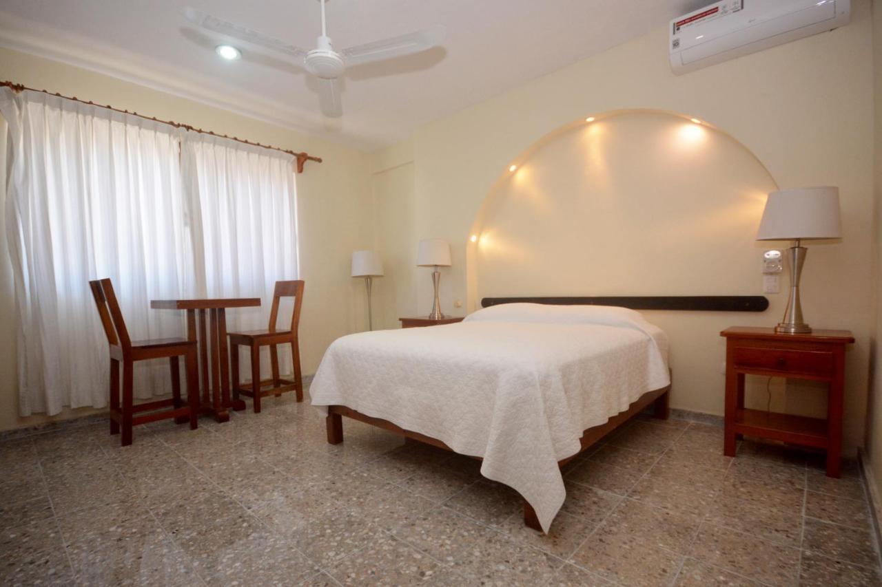 Boutique Hotel Delfin 5Th Avenue Playa del Carmen Exterior photo