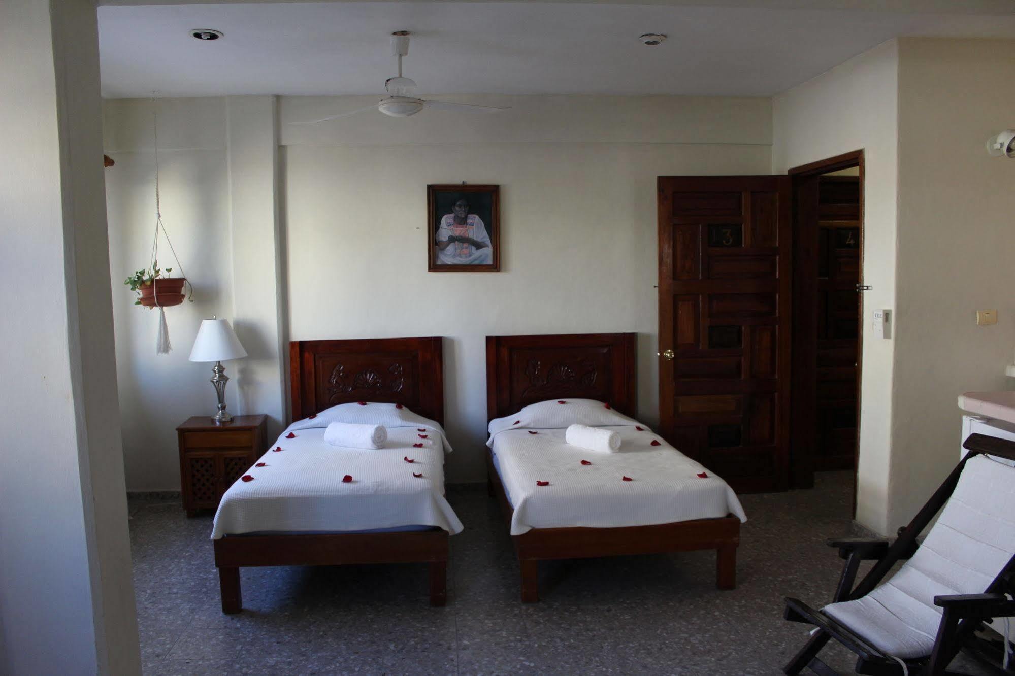 Boutique Hotel Delfin 5Th Avenue Playa del Carmen Exterior photo